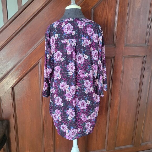 Torrid Womens Floral & Animal Print Blouse Size 0 Large - Picture 3 of 6